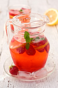 HCG Diet Water Recipe with lemon and Strawberries